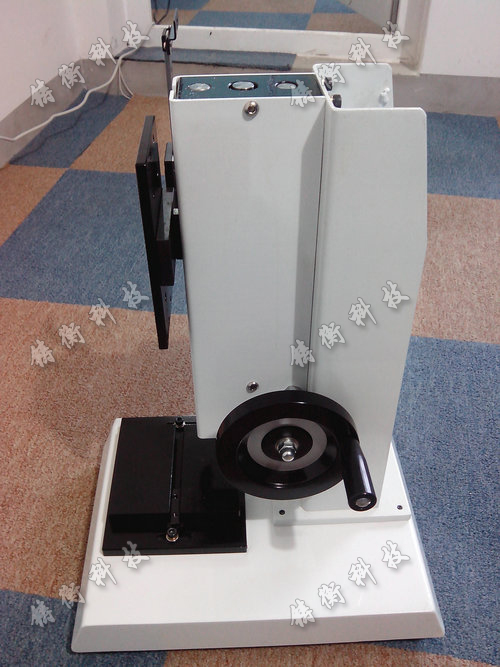 手动侧摇测试台