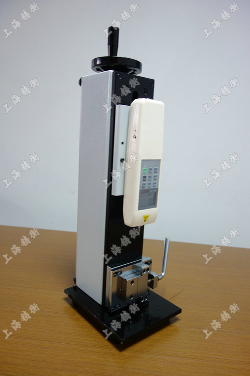  �������Բ���̨