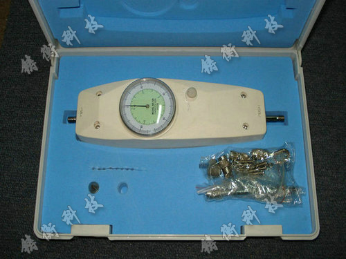 指针式测力计图片